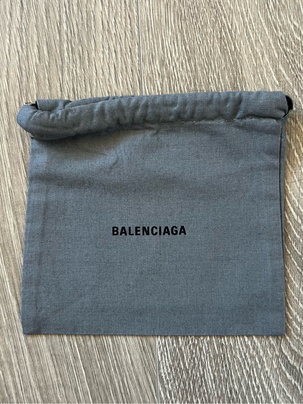 Balenciaga dust bag (C675)